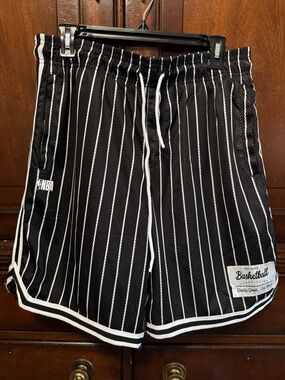 NBA Men’s Large Black and White Pinstripe Athletic Shorts